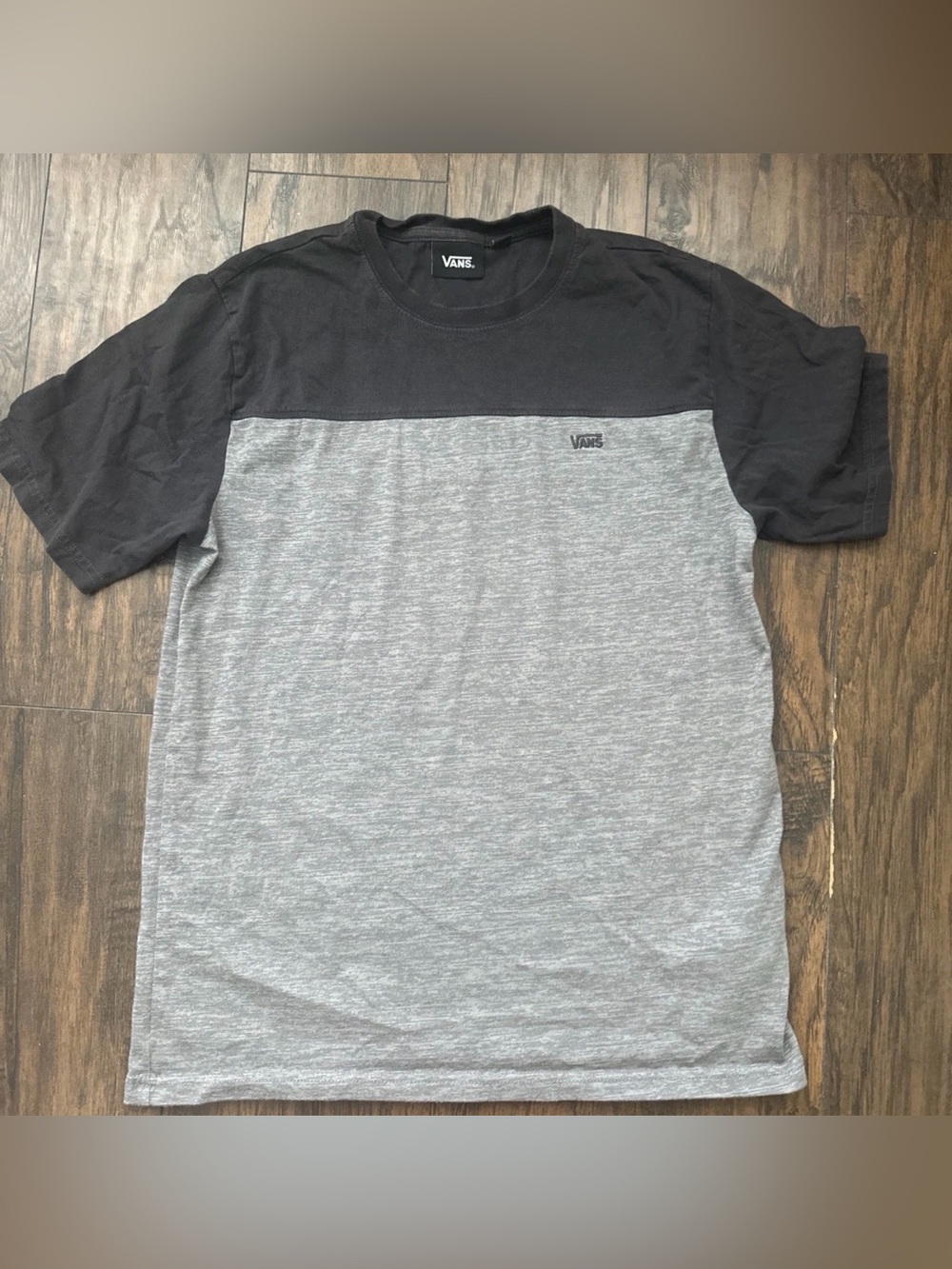 Vans T-Shirt XL Youth Designer T Shirt, grey and black